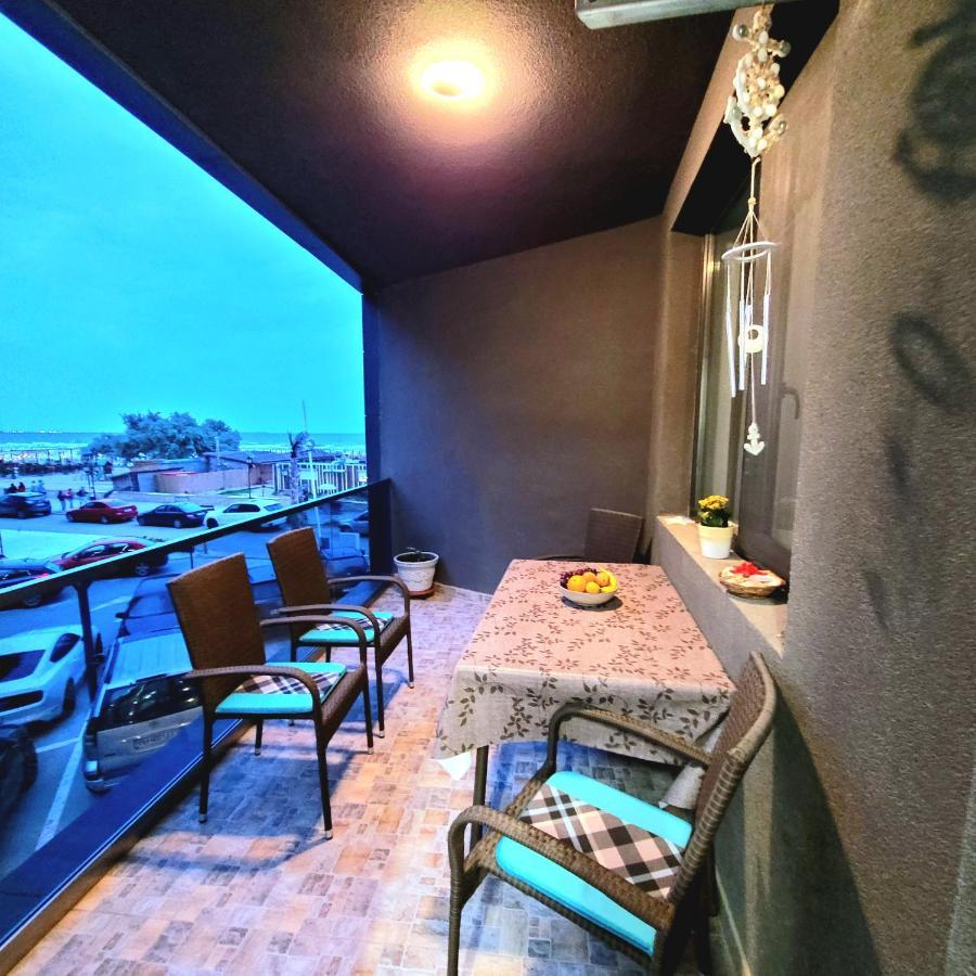 Zen Garden Apartament De Lux Nou Pe Malul Marii Konstanca Kültér fotó